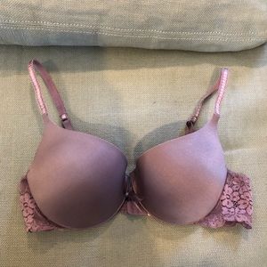 Victoria’s Secret underwire push up bra